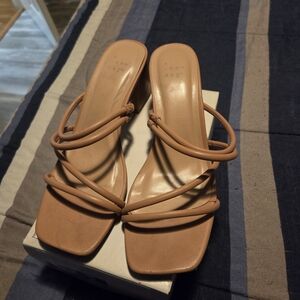 Steve Madden Women's Tan Strappy Sandals